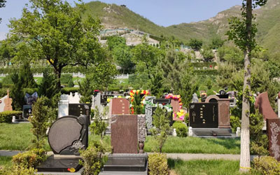 如何选择昆明公墓墓地,建议考虑以下四点