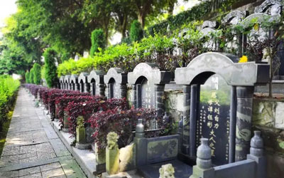 一个风水好的公墓陵园讲究的是藏风聚气