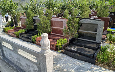 关于昆明陵园墓穴面积问题和公墓维护费问题
