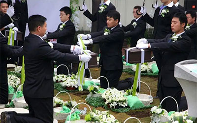 从“死不起”看殡葬保障的观念与体系