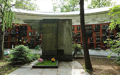 世界上比较有名的墓园，俄罗斯“公主坟”，要安葬于此需经全民表决
