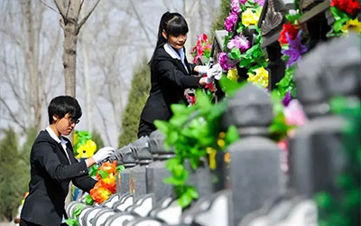 公益属性，殡葬事业的基本属性